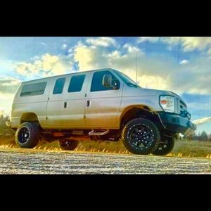 2006 Ford E350 Quigley Handcapped Accessible Van